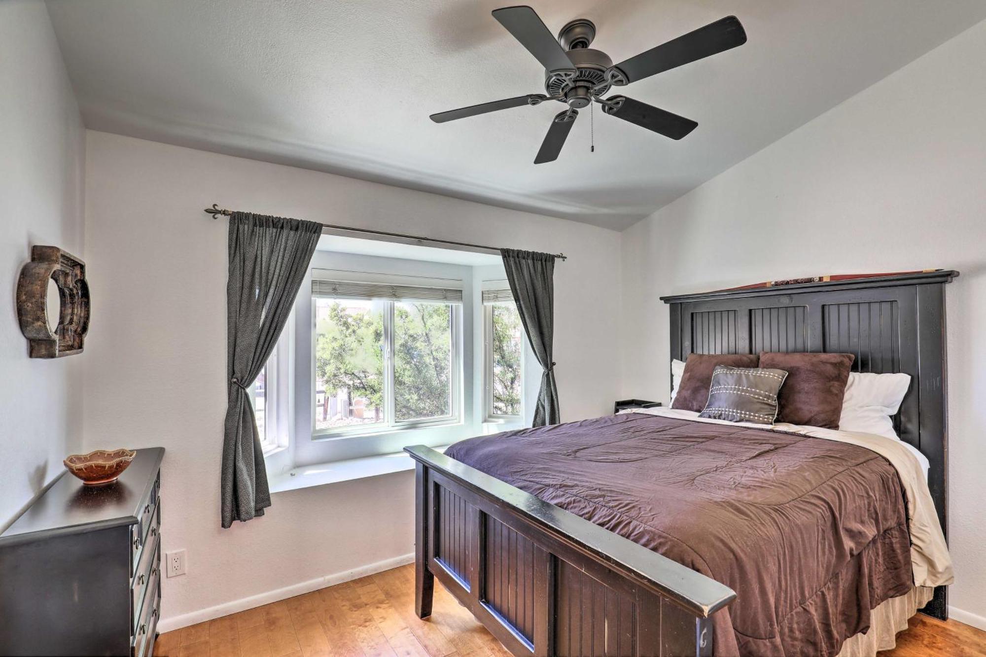 Вилла East Tucson House With Private Backyard And Fire Pit Экстерьер фото